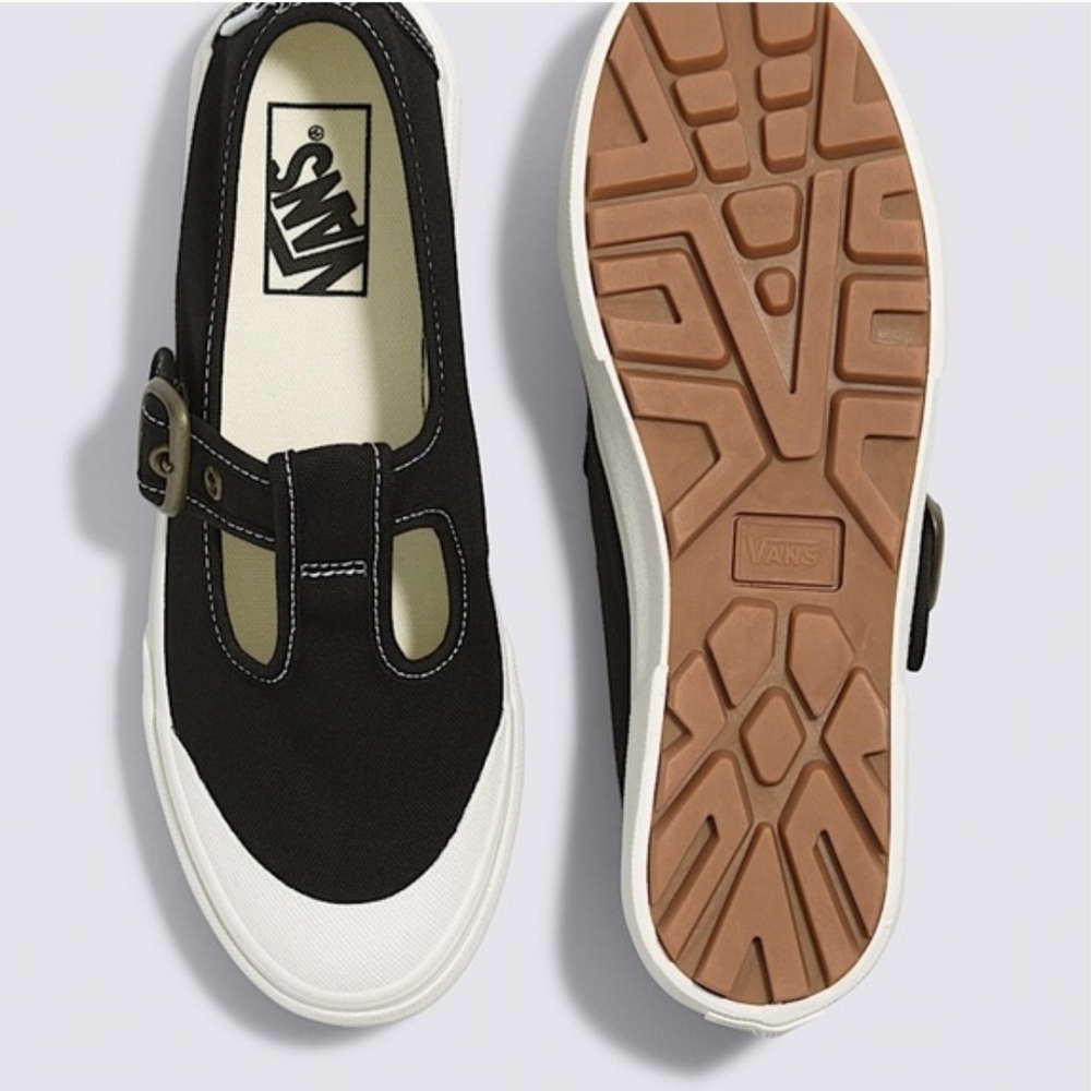 ποΈ Vans Black and White Mary Janes Buckle Sneakers π€π€ - Picture 3 of 11